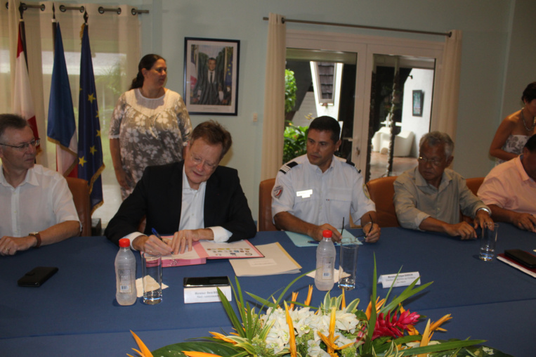 Le passeport français permet de voyager dans 189 pays sans visa. Le passeport français permet de voyager dans 189 pays sans visa.