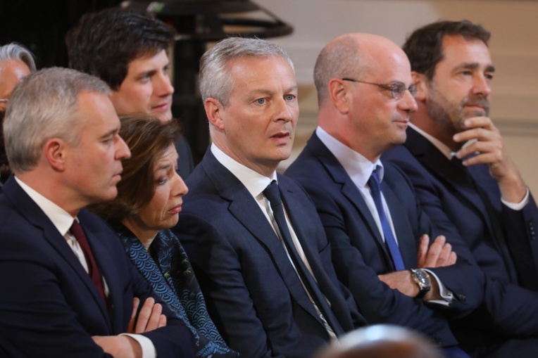 Le gouvernement commence à plancher sur les mesures annoncées par Macron