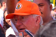 Emplois fictifs: le sénateur Gaston Flosse fixé sur son sort ce matin