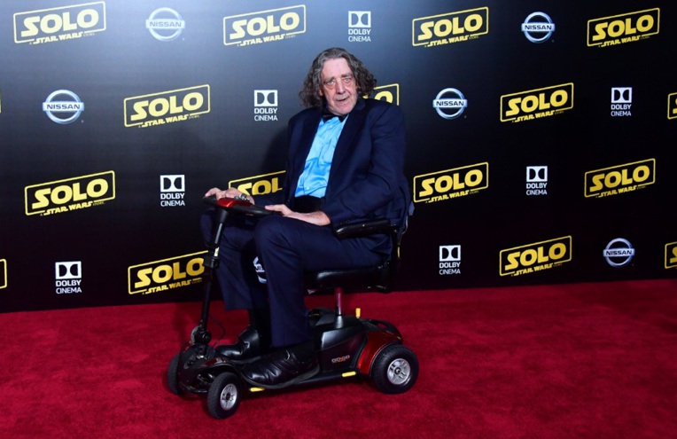 L'acteur Peter Mayhew, le Chewbacca de "Star Wars", est mort L'acteur Peter Mayhew, le Chewbacca de "Star Wars", est mort