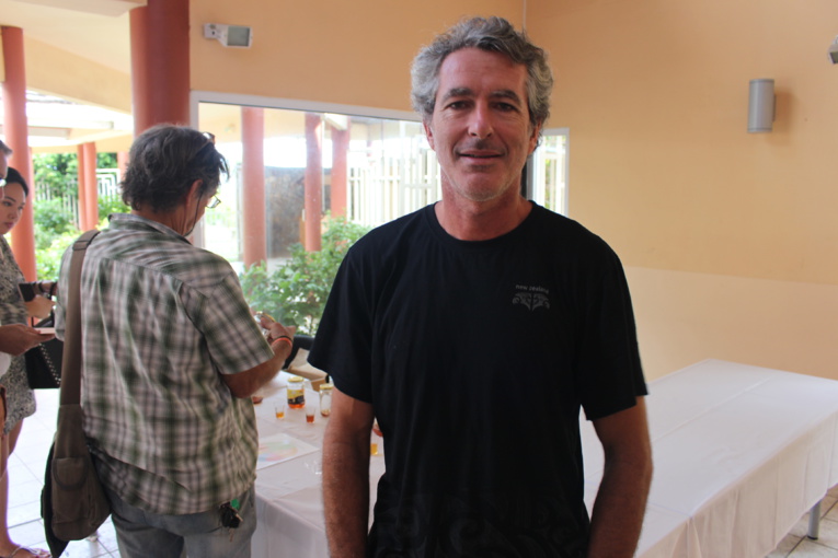 Goutte de miel Meri Rangi remporte la médaille d'or du concours de miel Goutte de miel Meri Rangi remporte la médaille d'or du concours de miel