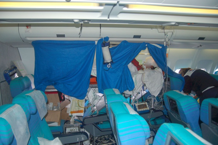 Un patient évasané par un vol ATN en 2009. (Europ Assistance Océanie)