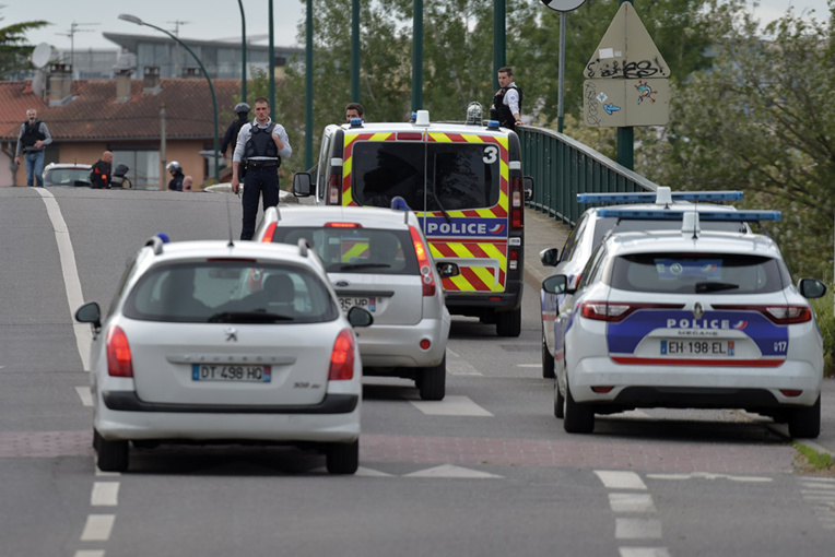Quatre personnes prises en otage dans un bar-PMU près de Toulouse