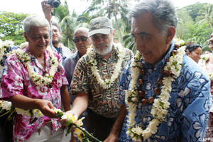 Oscar Manutahi Temaru inaugure le tunnel "O MANUTAHI I TE MARU"
