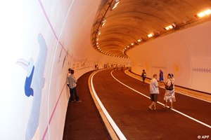 Oscar Manutahi Temaru inaugure le tunnel "O MANUTAHI I TE MARU"