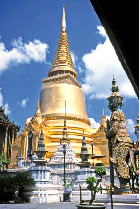 Le stupa de la pagode royale.