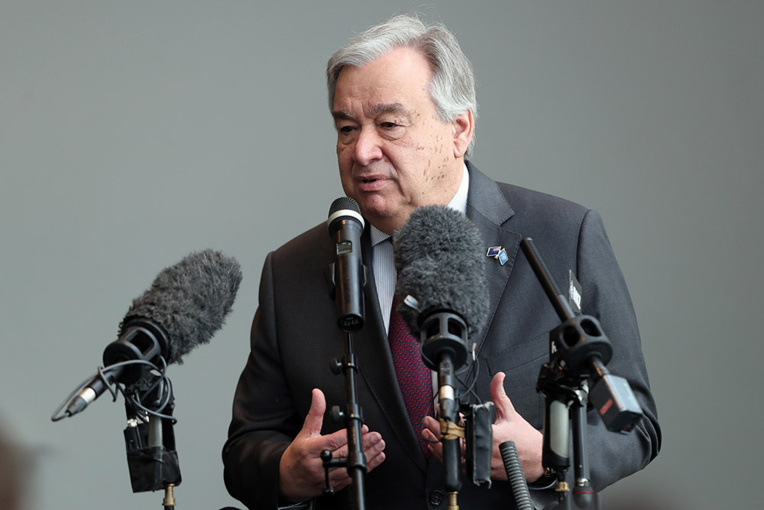 Le patron de l'ONU en tournée pour le climat, un combat "pas en bonne voie"