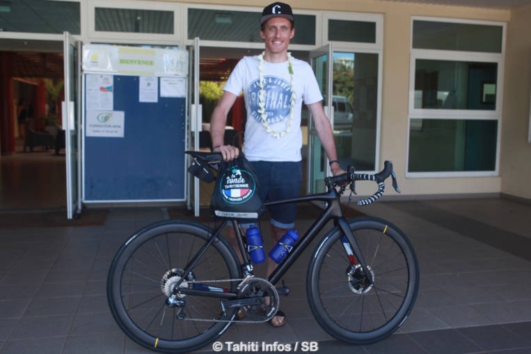 Le Champion de France professionnel Jérôme Coppel était là également Le Champion de France professionnel Jérôme Coppel était là également