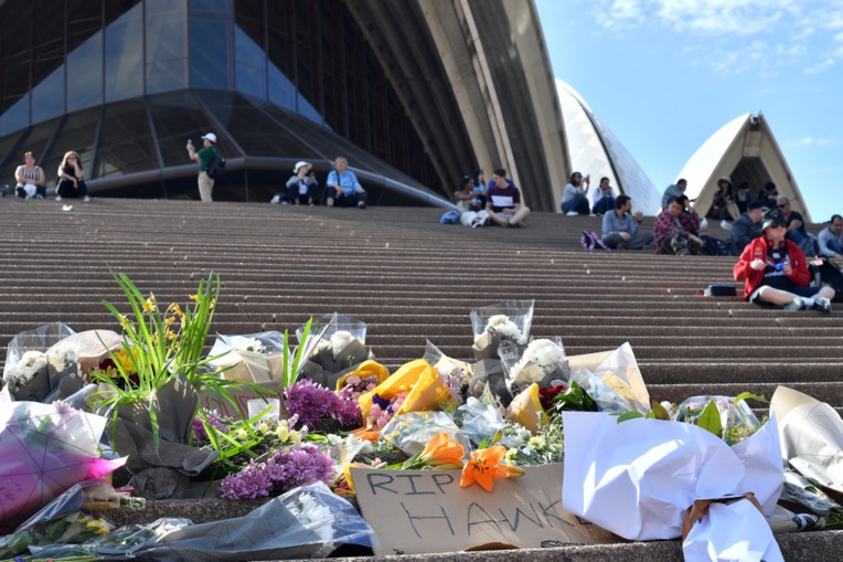 Australie: fin de campagne serrée, endeuillée par le décès d'une légende travailliste Australie: fin de campagne serrée, endeuillée par le décès d'une légende travailliste