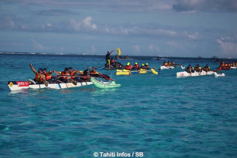 Une quarantaine de pirogues ont participé Une quarantaine de pirogues ont participé