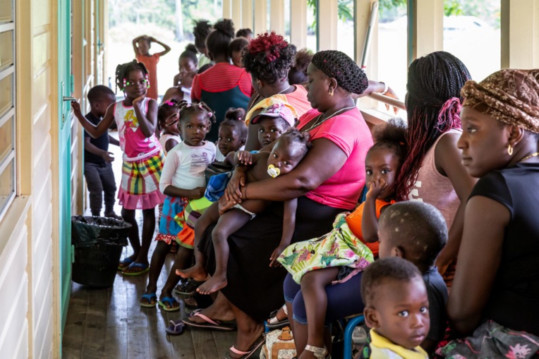 A Grand-Santi, dans l'ouest de la Guyane, ces habitants qui n'existent pas A Grand-Santi, dans l'ouest de la Guyane, ces habitants qui n'existent pas