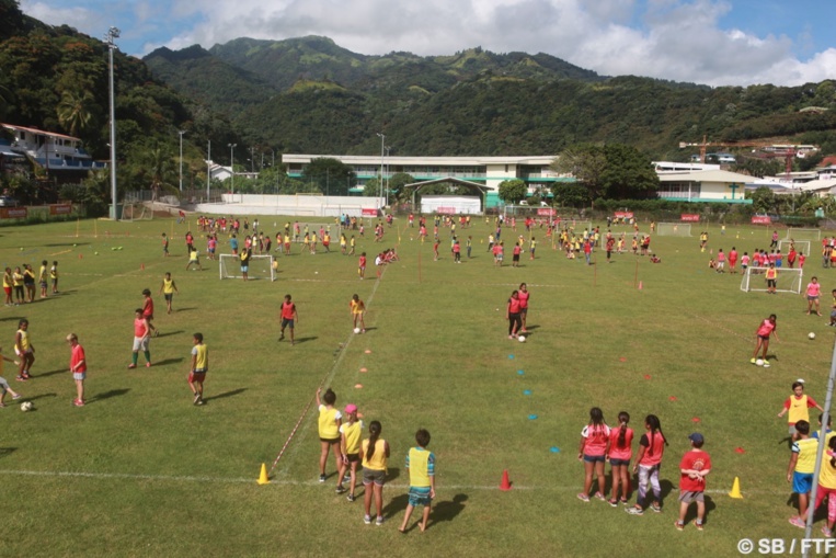 Une belle journée de football et de convivialité Une belle journée de football et de convivialité