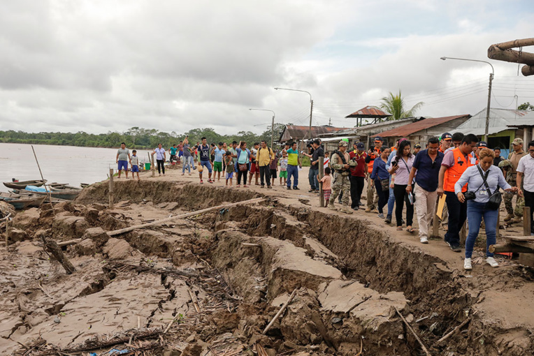 Un séisme de magnitude 8 fait un mort et 26 blessés au Pérou et en Equateur