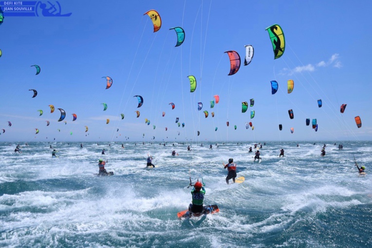"Le plus gros rassemblement au monde" © Kiteboarder Mag "Le plus gros rassemblement au monde" © Kiteboarder Mag