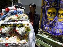 Bolivie: la "fête des crânes", ou quand les morts n'en font qu'à leur tête