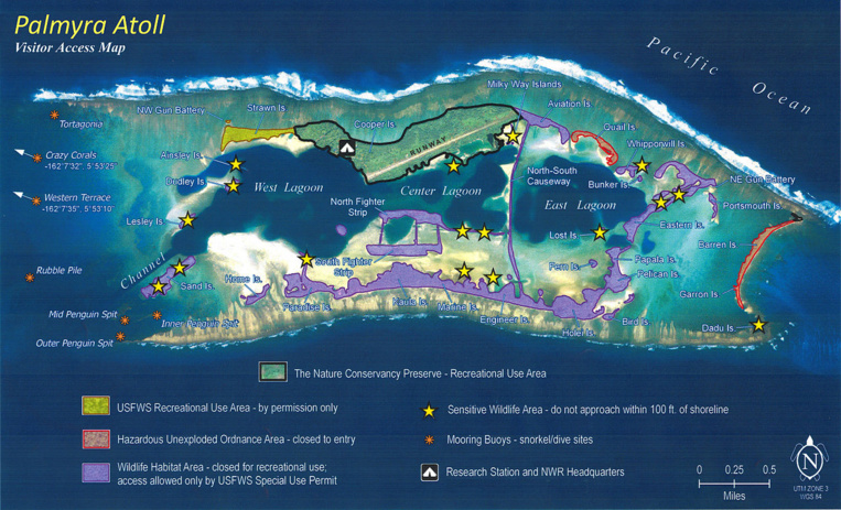 Cette carte de l’atoll de Palmyra montre son lagon coupé en deux par une barrière de corail. Les infrastructures se trouvent toutes au nord, sur Cooper Island.