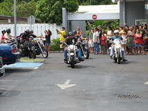 Les 100 motos de l'amitié (club tahiti Harley Riders et FFMC organisateurs ) organisent une sortie Les 100 motos de l'amitié (club tahiti Harley Riders et FFMC organisateurs ) organisent une sortie