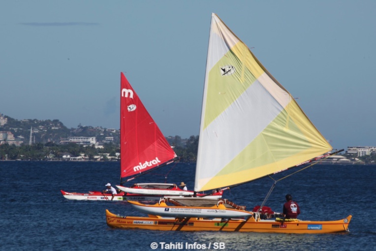 Six pirogues étaient engagées Six pirogues étaient engagées