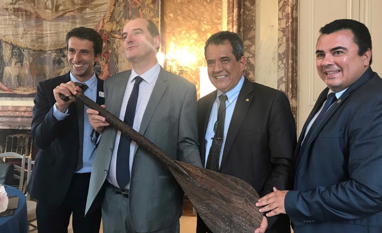 La Polynésie propose d’organiser la compétition de surf pour les JO de 2024 La Polynésie propose d’organiser la compétition de surf pour les JO de 2024