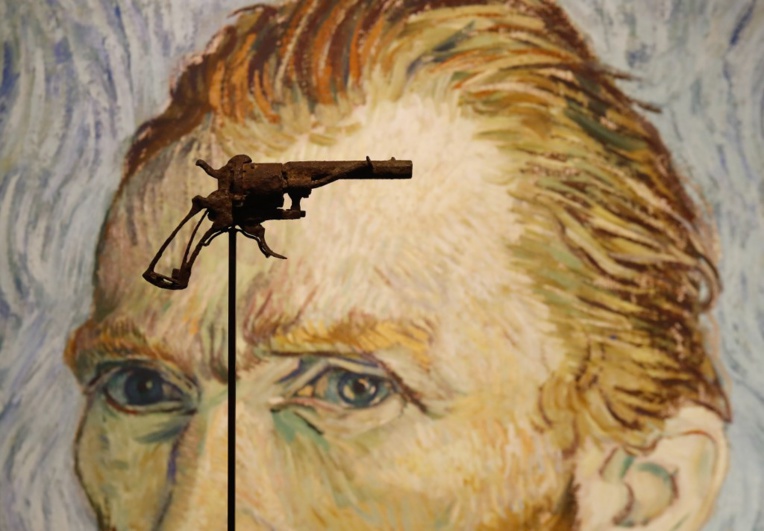 Le revolver qui aurait servi à Van Gogh pour se tuer fait recette Le revolver qui aurait servi à Van Gogh pour se tuer fait recette