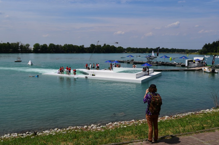L'Italie se dote d'une des plus grandes vagues artificielles au monde L'Italie se dote d'une des plus grandes vagues artificielles au monde