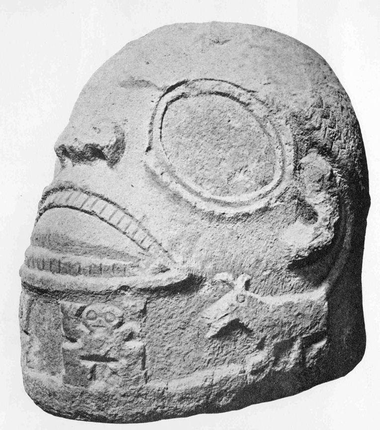 Cette tête de tiki a été ramenée en Allemagne par von den Steinen ; elle provient sans doute du site de Puamau ; y reviendra-t-elle un jour ?