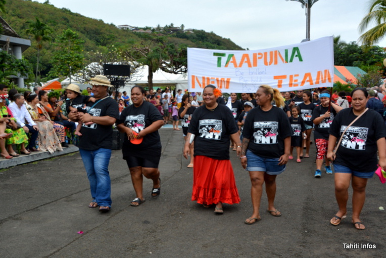 1800 personnes défilent à la Fête de l'Orange