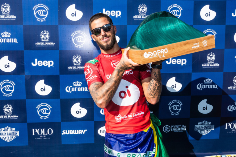 C'est Filipe Toledo qui remporte l'épreuve