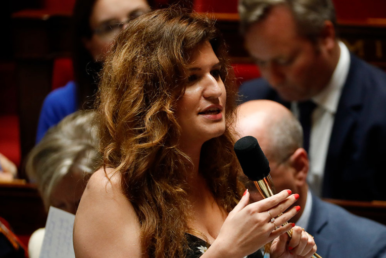Schiappa plaide pour "augmenter maintenant" les rémunérations des Bleues Schiappa plaide pour "augmenter maintenant" les rémunérations des Bleues
