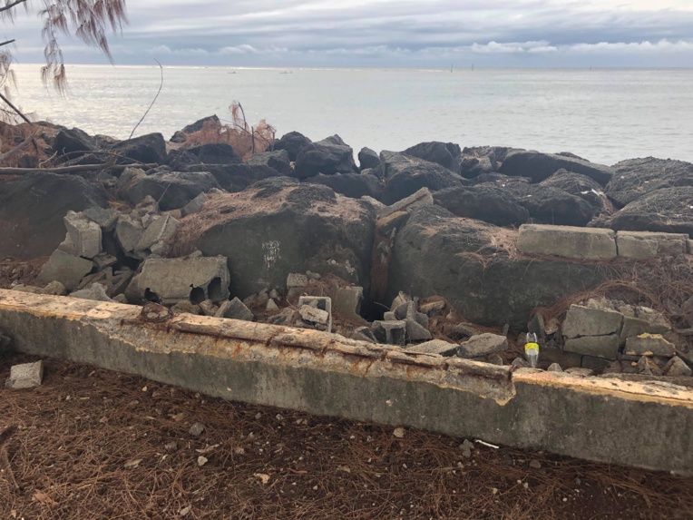 Cette mise en examen fait suite à l’effondrement, côté mer, du mur d’enceinte du terrain de sport du collège Maco Tevane de Taunoa en fin d’année dernière.