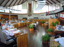 Budget 2012 : l'opposition dénonce les nouvelles taxes et la baisse de l'investissement