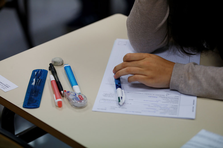 Bac: Blanquer annonce une "solution" pour que tous les élèves aient leurs résultats vendredi Bac: Blanquer annonce une "solution" pour que tous les élèves aient leurs résultats vendredi