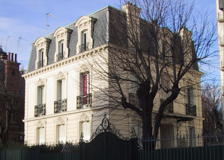 Le luxueux hôtel particulier du Ranelagh se situe dans le 16 ème arrondissement à Paris.