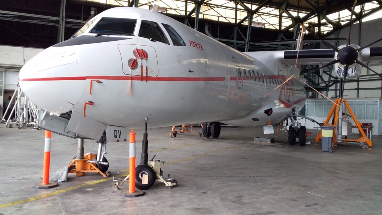 Dans quelques jours, cet appareil, le F-OIQV, revêtu de l’ancienne livrée blanche ornée d’hameçons rouges, partira en direction de l’Asie Dans quelques jours, cet appareil, le F-OIQV, revêtu de l’ancienne livrée blanche ornée d’hameçons rouges, partira en direction de l’Asie