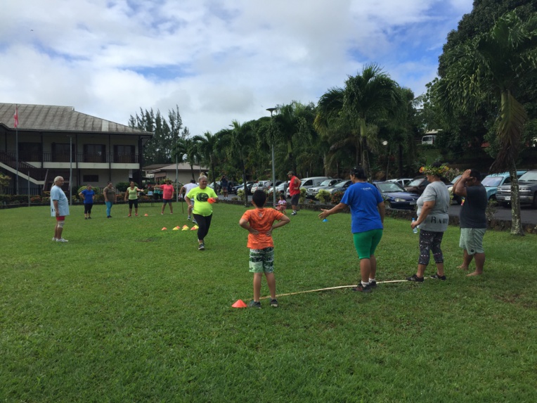 La première rencontre sportive de l'association a eu lieu samedi 6 juillet dans les jardins de la Mairie de Taravao. Crédit Rahu'ea.