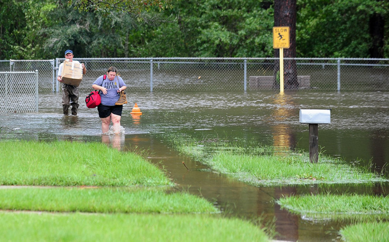 La Nouvelle-Orléans, déjà inondée, menacée par une forte tempête tropicale La Nouvelle-Orléans, déjà inondée, menacée par une forte tempête tropicale