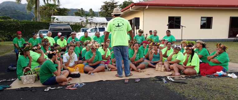 Tamanui Apatoa no Papara  chante le raufara