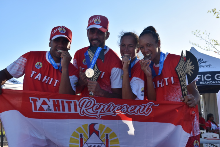 (de gauche à droite)Terau Ena, Jérémie Paraue, Emere Maau et Vaihere Fareura..