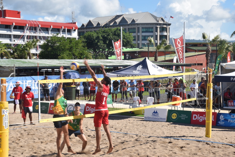 Le beach-volley tahitien en argent Le beach-volley tahitien en argent