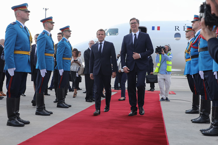 Macron en Serbie pour renforcer l'influence de la France