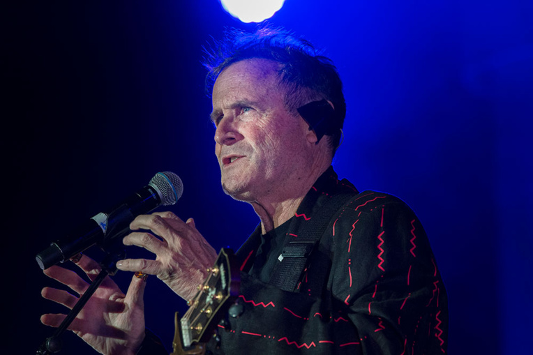 L'Afrique du Sud rend hommage à son "Zoulou blanc" Johnny Clegg L'Afrique du Sud rend hommage à son "Zoulou blanc" Johnny Clegg