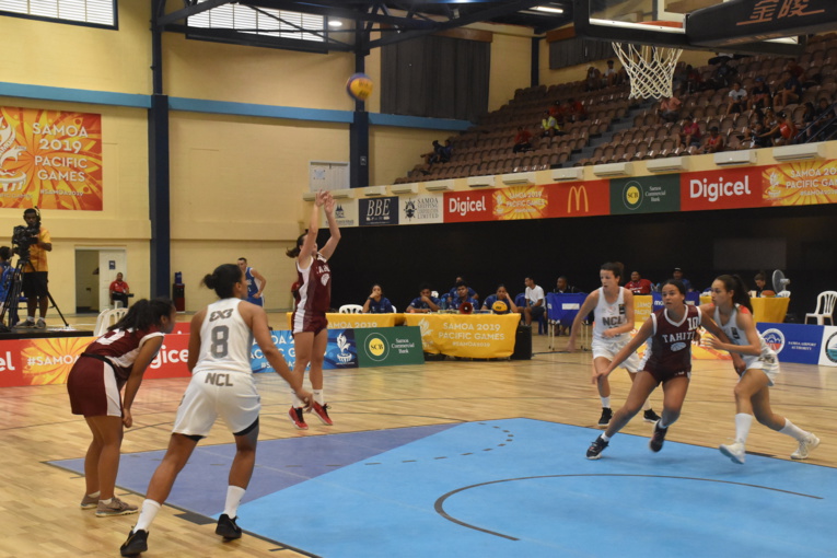 Dans le match pour la 3e place les Tahitiennes ont dominé les Calédoniennes sur le score de 16-8. Dans le match pour la 3e place les Tahitiennes ont dominé les Calédoniennes sur le score de 16-8.