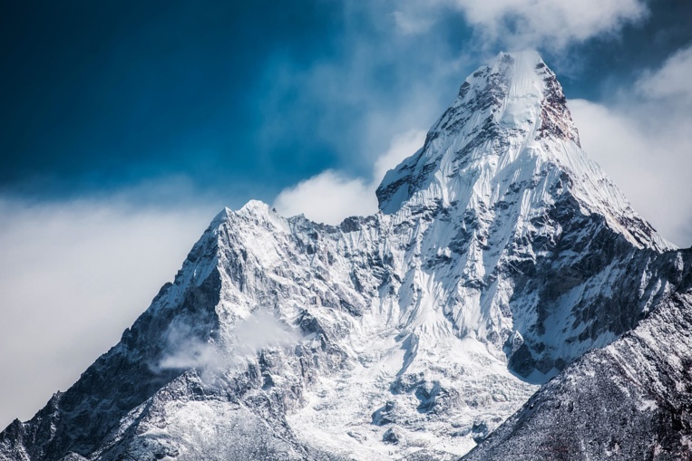 Dans l'Himalaya, un alpiniste italien sauvé après un week-end d'incertitude