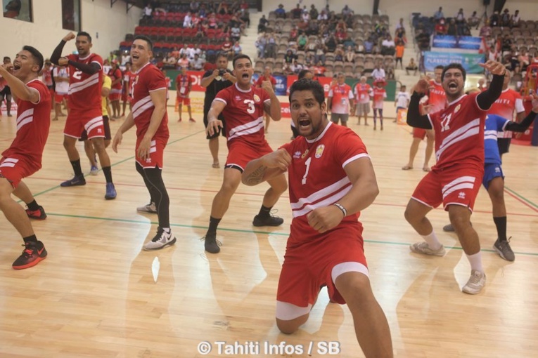 Une des plus belles médailles d'or pour le volley tahiten Une des plus belles médailles d'or pour le volley tahiten