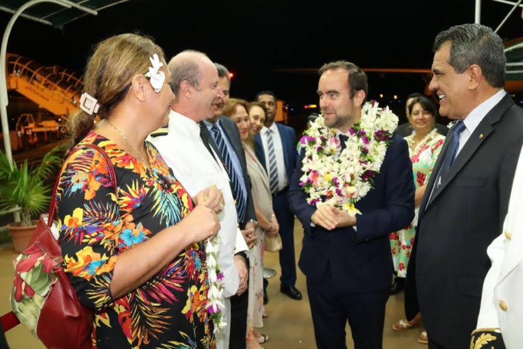 Le ministre Sébastien Lecornu arrivé à Tahiti