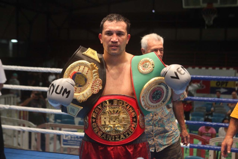 Cédric conserve ses trois ceintures