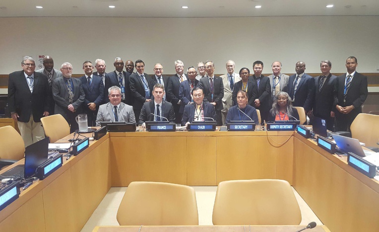 A l'ONU, le Pays revendique 230 000 km2 de fonds marins