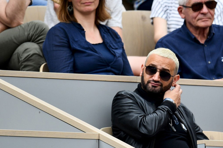 Scarica Gratis Images Blague De Bigard Le Csa Menace Hanouna De Decaler Tpmp dernière salutations