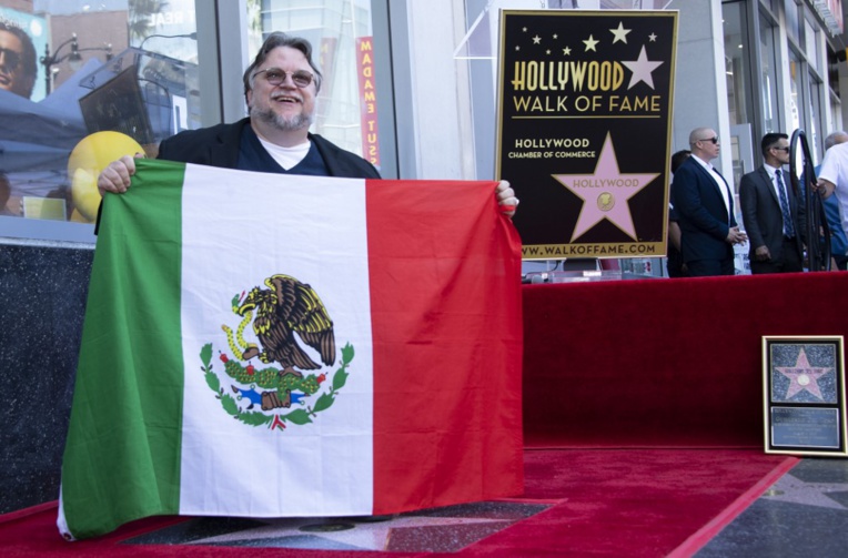 Le réalisateur mexicain Guillermo del Toro inaugure son étoile à Hollywood Le réalisateur mexicain Guillermo del Toro inaugure son étoile à Hollywood