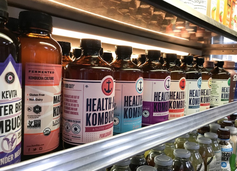 Peu sucré et naturel, le kombucha, boisson en vogue aux Etats-Unis Peu sucré et naturel, le kombucha, boisson en vogue aux Etats-Unis